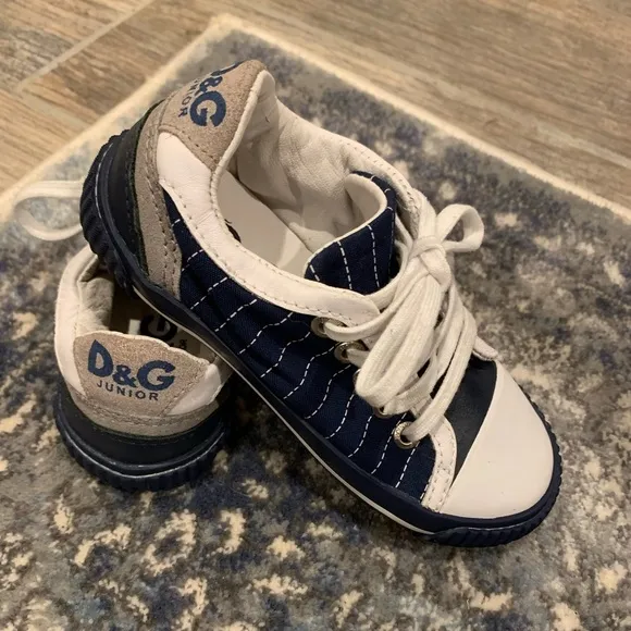 D&amp;G Junior sneakers European size28