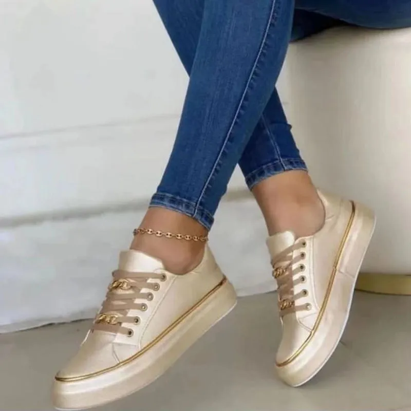 Debora® | Fashionable Sneakers With Metal Chain Decoration