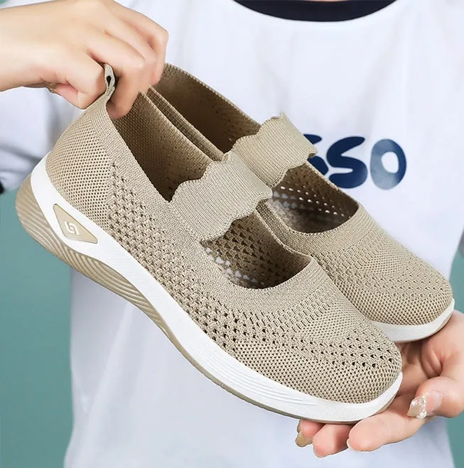 Fashionable Minimalist Women's Sneakers with Solid Circular Pattern Outsole