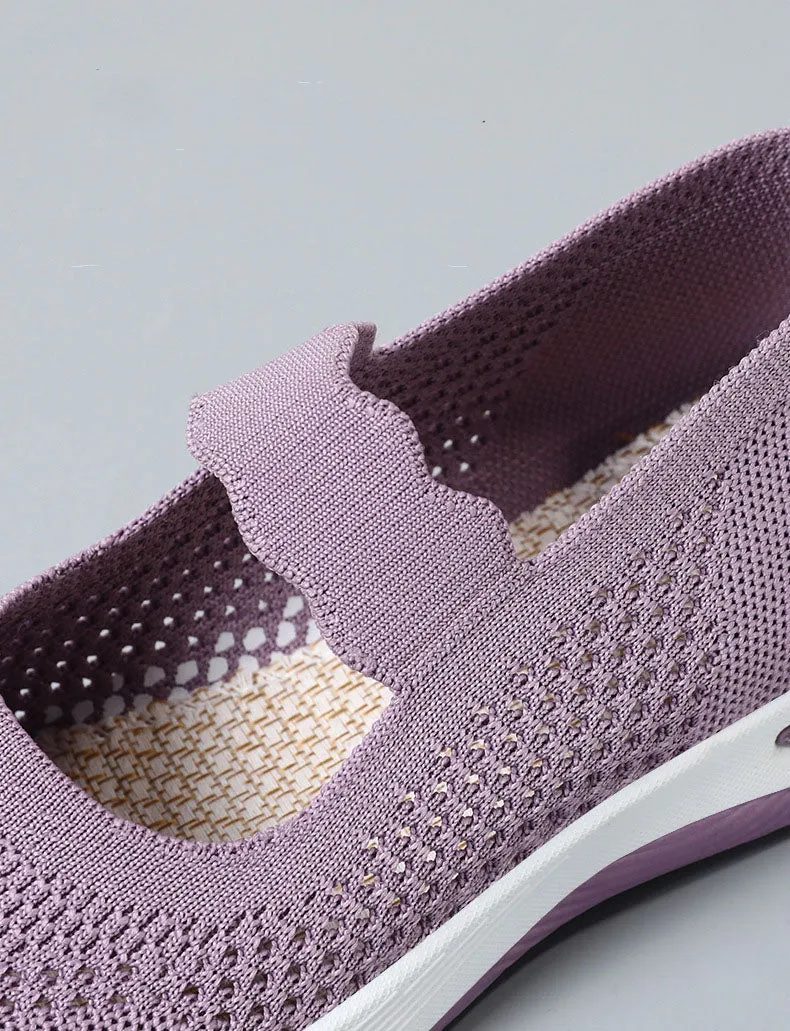 Fashionable Minimalist Women's Sneakers with Solid Circular Pattern Outsole
