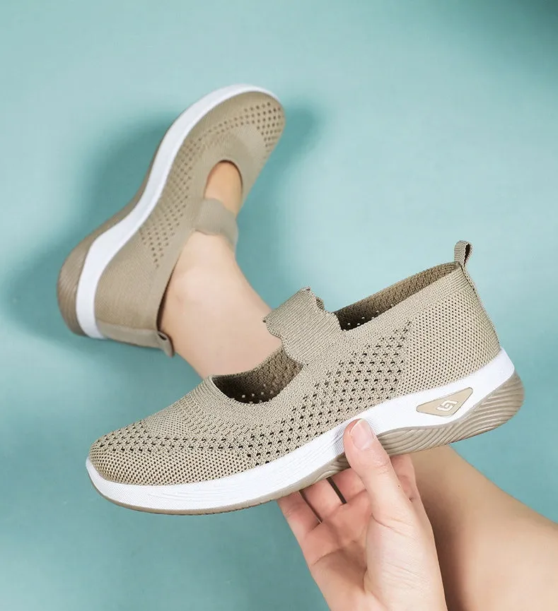 Fashionable Minimalist Women's Sneakers with Solid Circular Pattern Outsole