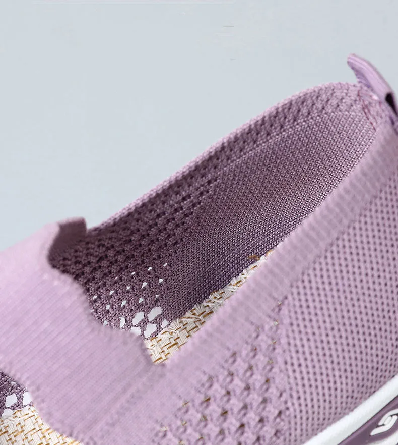 Fashionable Minimalist Women's Sneakers with Solid Circular Pattern Outsole