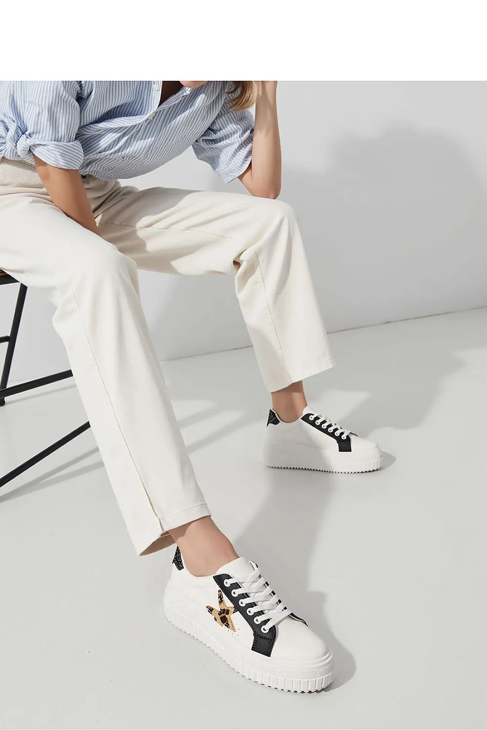 Sport Shoes Inello