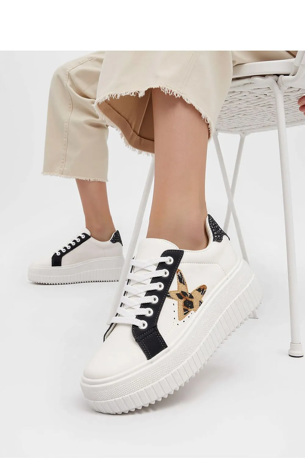 Sport Shoes Inello